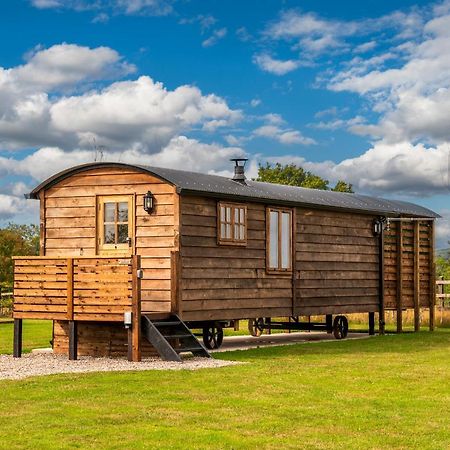 شقة Ashwood Shepherd Hut -Ockeridge Rural Retreats وورسيستير المظهر الخارجي الصورة